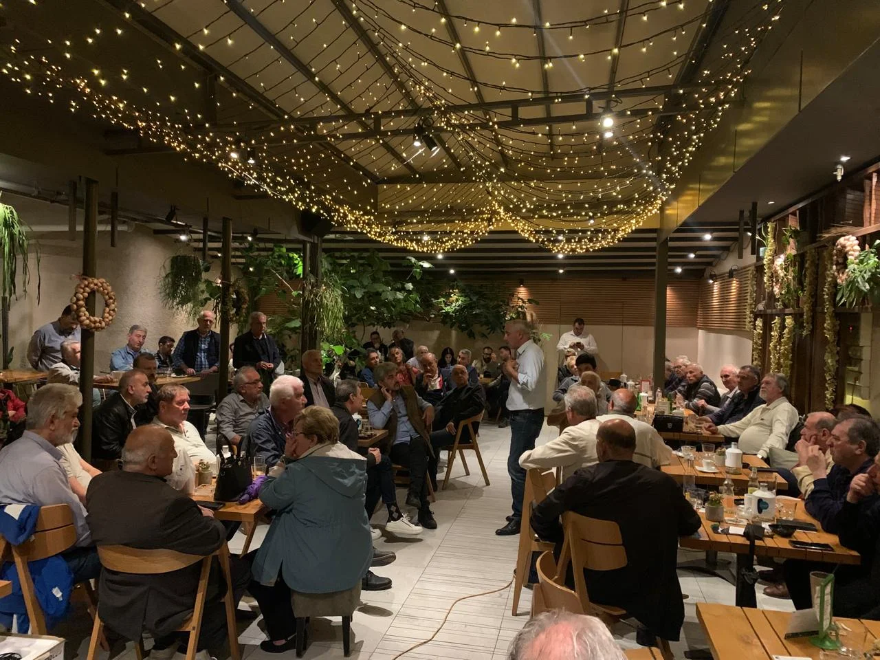 Σε μια πολύ όμορφη και μαζική συζήτηση με πολίτες και στελέχη του ΠΑΣΟΚ της Δυτικής Θεσσαλονίκης στον Εύοσμο (09.05.2024)