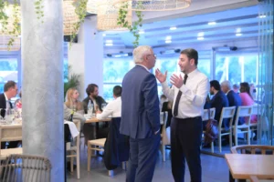 Στο περιθώριο της προεκλογικής εκστρατείας, οι υποψήφιοι ευρωβουλευτές του ΠΑΣΟΚ είχαμε την ευκαιρία να συζητήσουμε λίγο πιο χαλαρά με τον πρόεδρο Νίκο Ανδρουλάκη (13.05.2024)