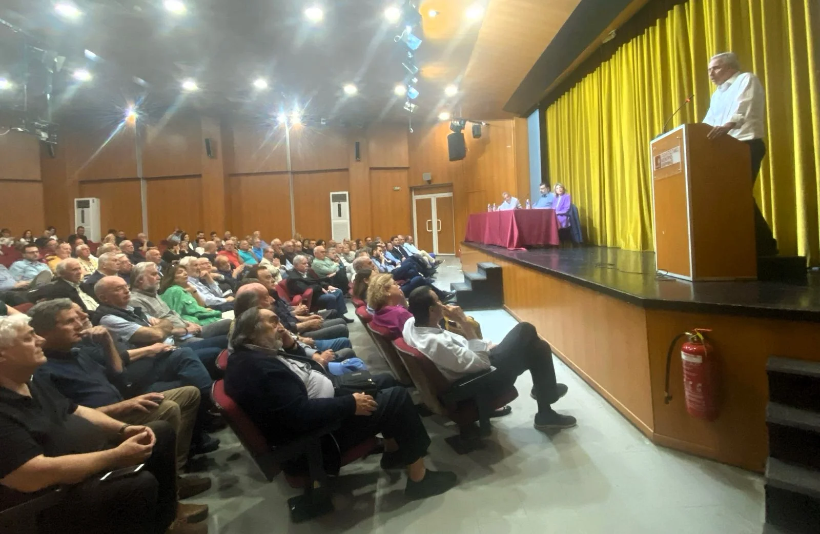 Στην αγαπημένη μου Θεσσαλονίκη, που μπορεί και αξίζει να είναι κέντρο οικονομικής ανάπτυξης, κόμβος εκπαίδευσης και καινοτομίας στην ευρύτερη περιοχή των Βαλκανίων (15.04.2024)